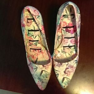 Floral pumps